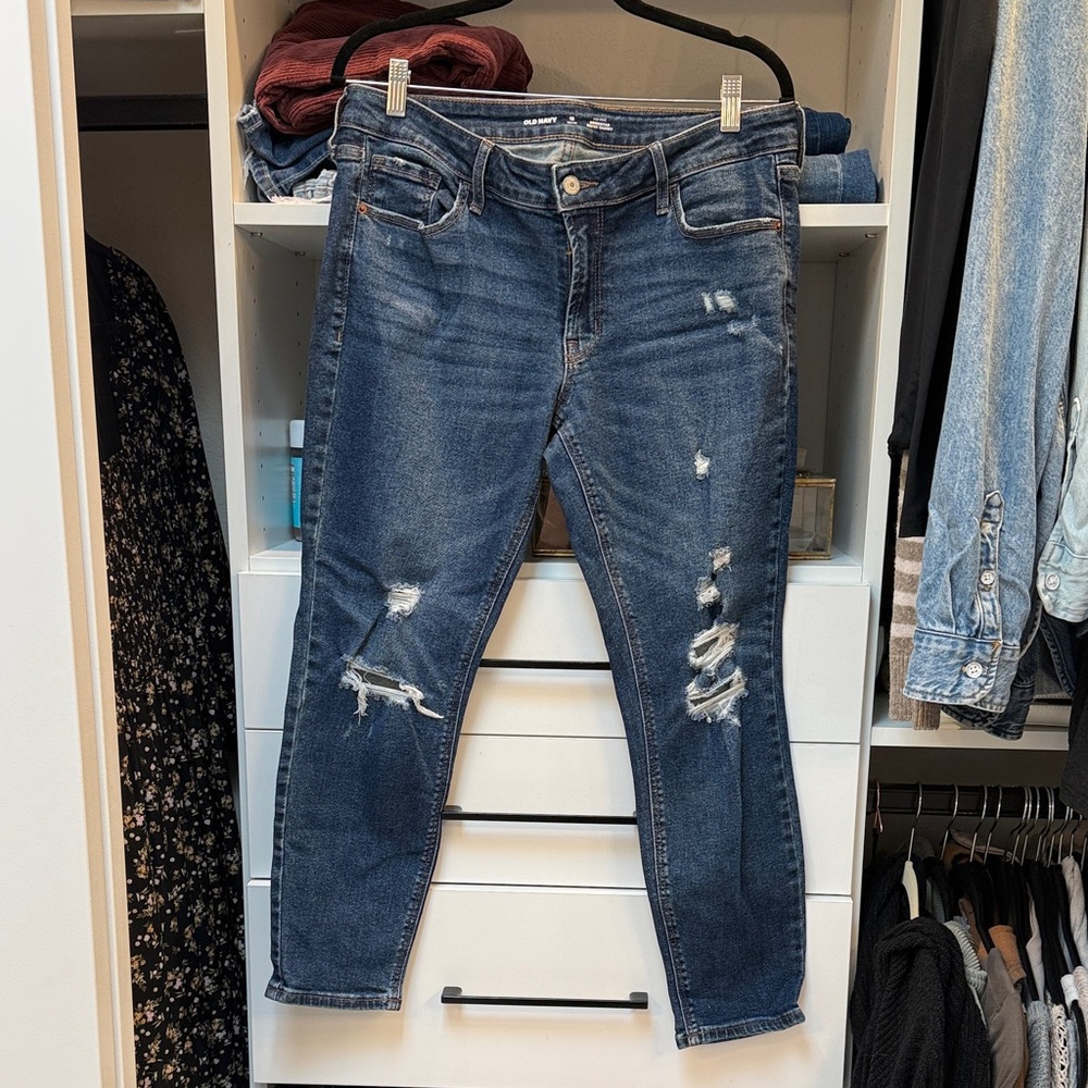 Old Navy Women’s Dark Blue Distressed Skinny Jeans
